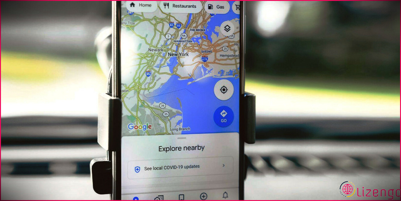 Navigation sur Google Maps en conduisant