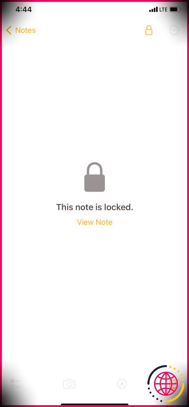 L'image montre une note verrouillée dans Apple Notes