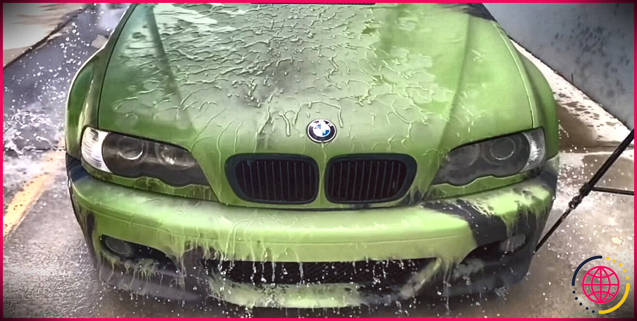 Une BMW avec peinture thermochromique.