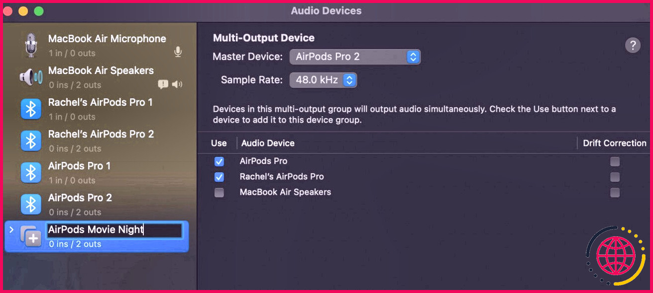 Deux ensembles d'AirPods sur Audio MIDI