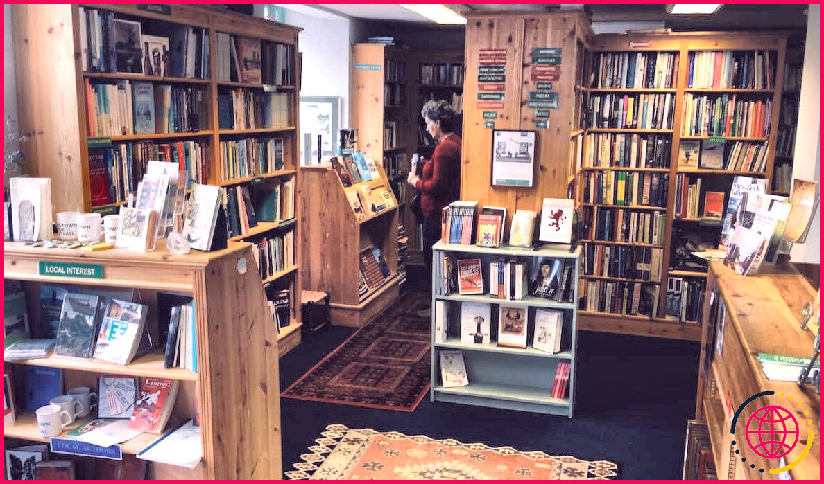 La bibliothèque à livres ouverts Airbnb