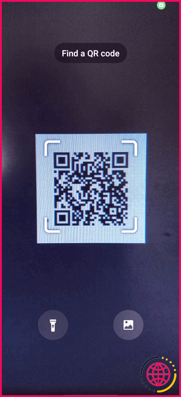 Samsung scanne le code QR via l'appareil photo