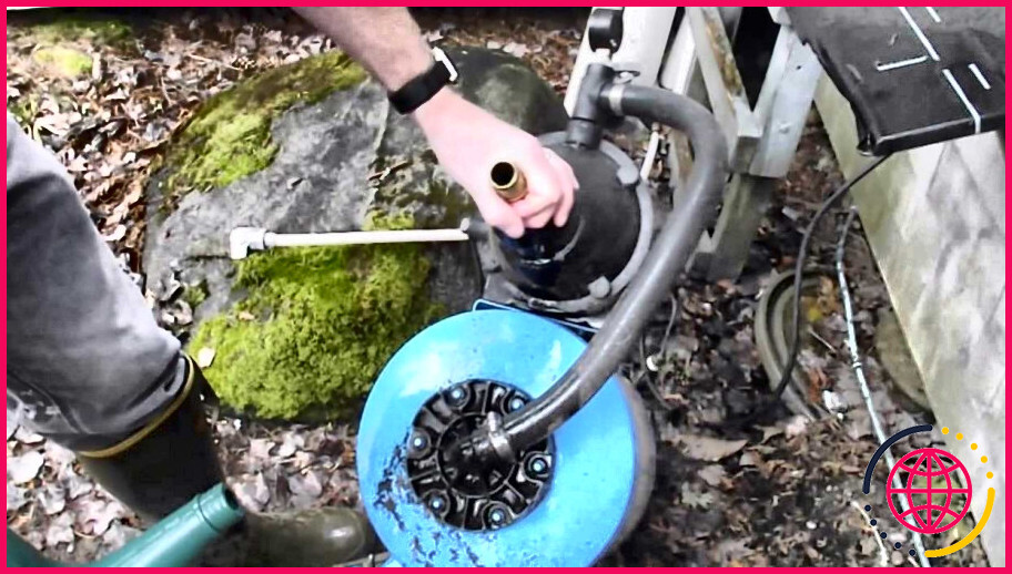Comment amorcer une pompe à eau lac ?
