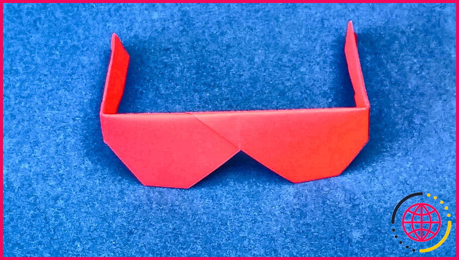 Comment faire des lunettes en origami ?

