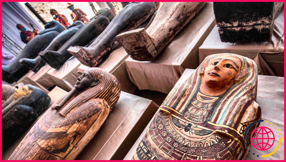 De quoi étaient faits les sarcophages de l'Égypte ancienne ?
