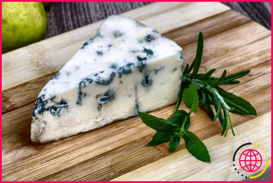 Peut-on manger du fromage bleu quand on est enceinte ?
