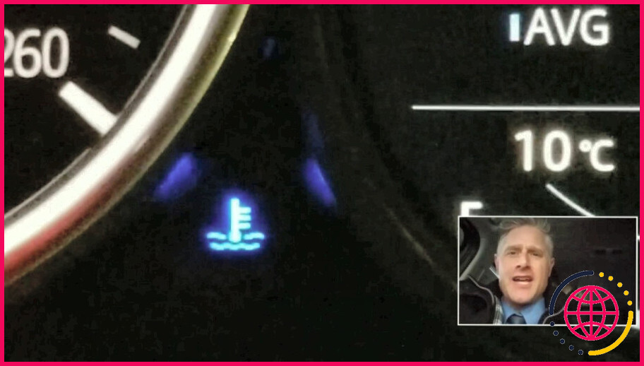 Que signifie le symbole bleu dans ma voiture ?
