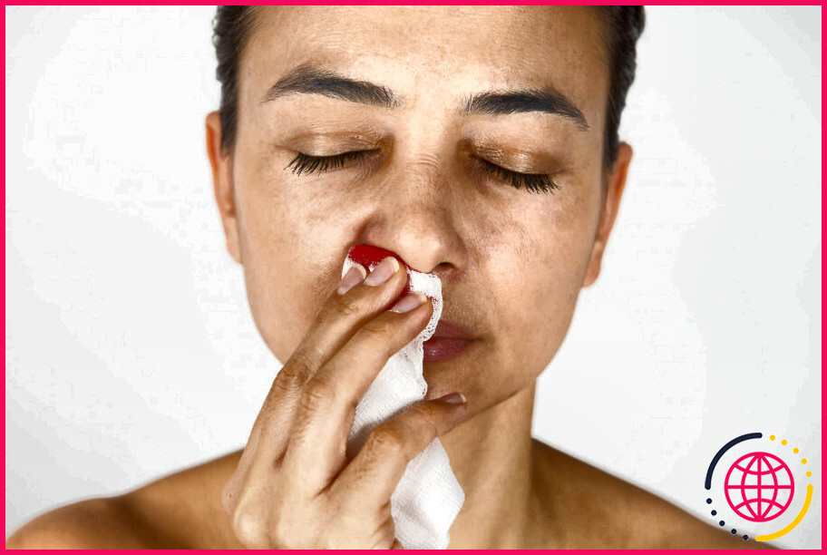 Quelle carence provoque des saignements de nez ?
