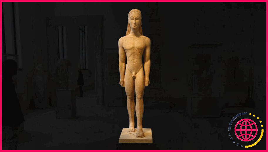 Quelle était la fonction des figures archaïques de kouros ?
