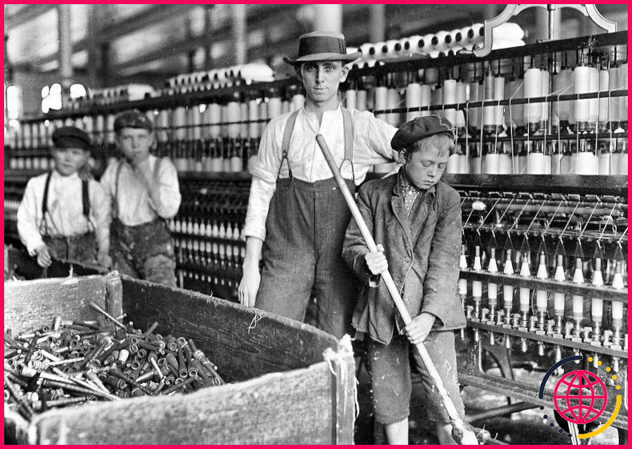 Quels étaient les emplois des enfants pendant la révolution industrielle ?

