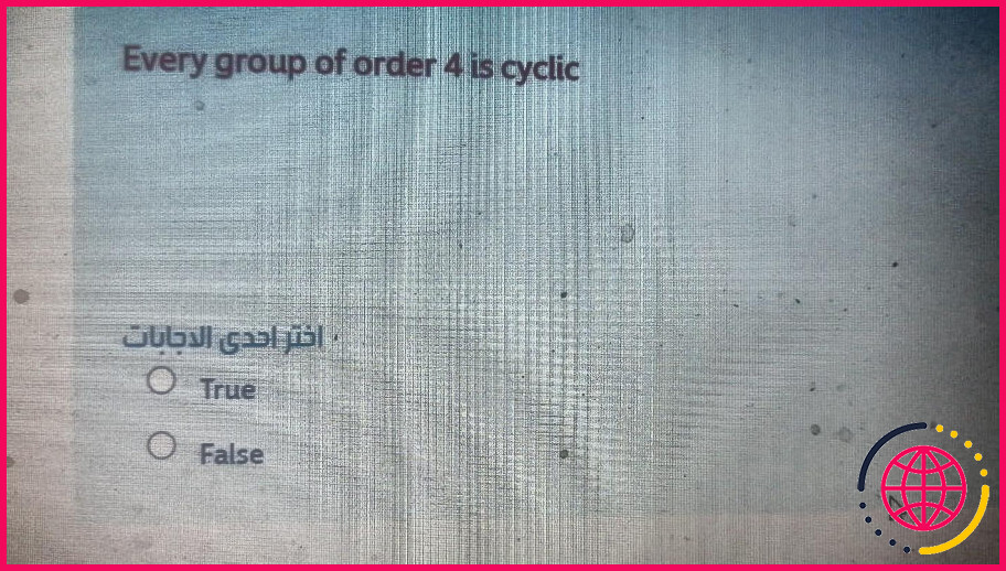 Tout groupe d'ordre 4 est-il cyclique ?
