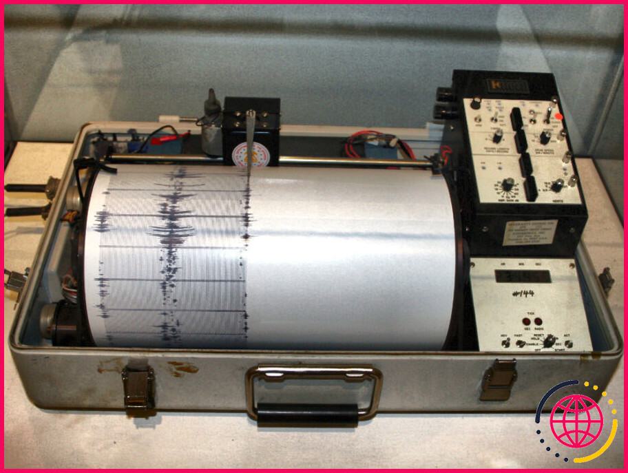 Quel est un instrument utilisé pour étudier les tremblements de terre ?
