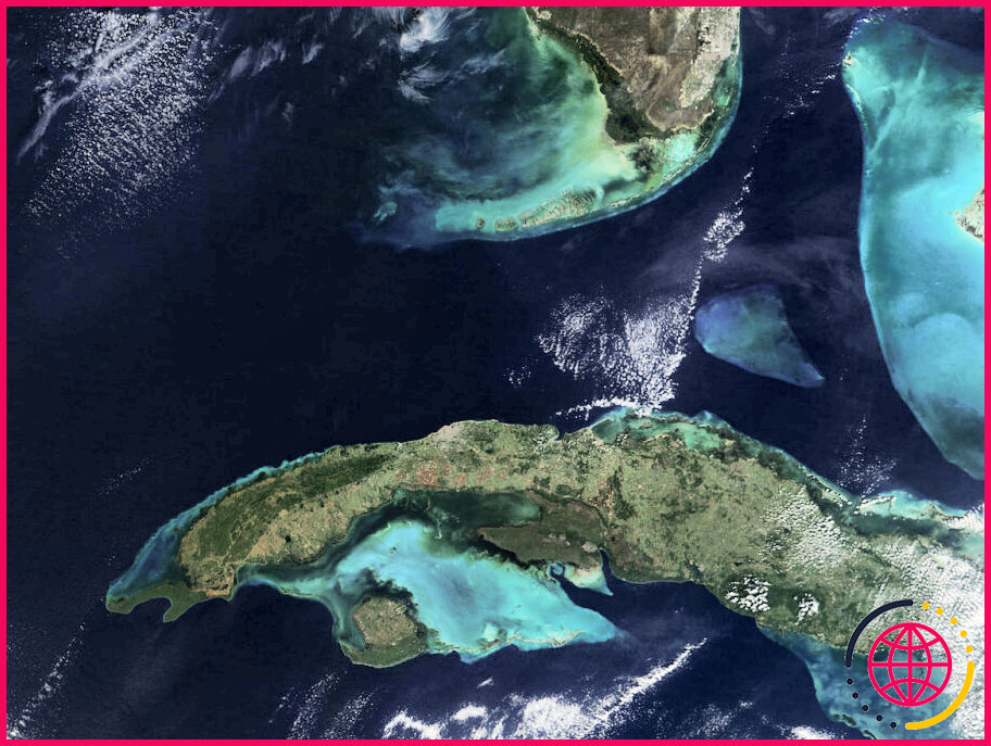 Quelle est la profondeur de l'océan entre la floride et les bahamas ?
