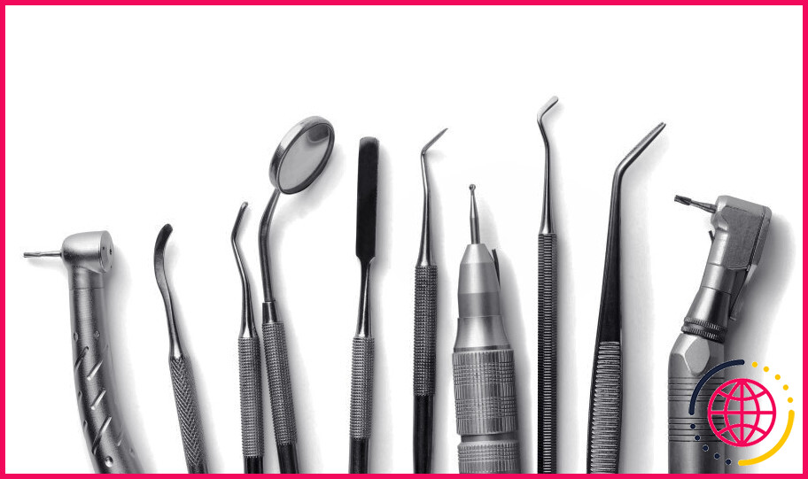 Quels instruments sont utilisés pour les implants dentaires ?

