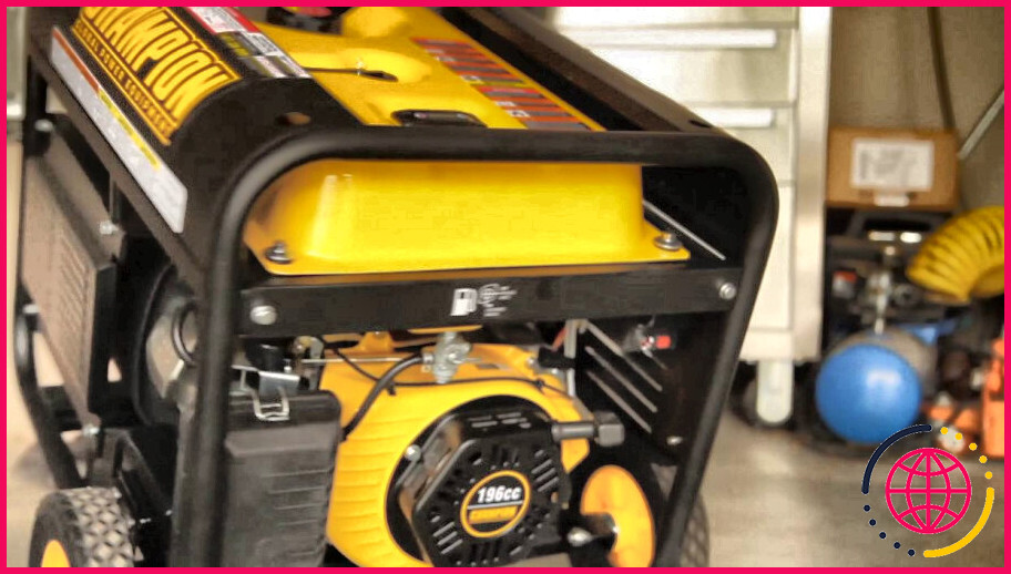 Est-il sécuritaire de stocker le générateur dans le garage ?

