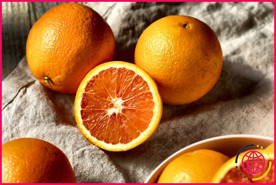 Quelle est la différence entre une orange navel et une orange cara cara ?

