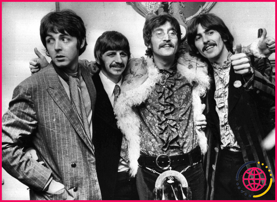 Pourquoi les Beatles s'appelaient moptops ?