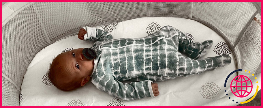 Pendant combien de temps bébé peut-il dormir dans un couffin ?